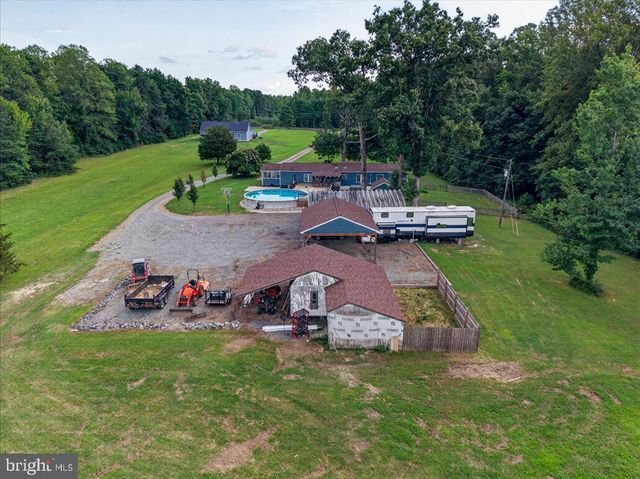 1837 EASTHAM RD, Bumpass, VA 23024
