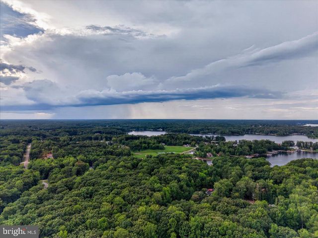 1837 EASTHAM RD, Bumpass, VA 23024
