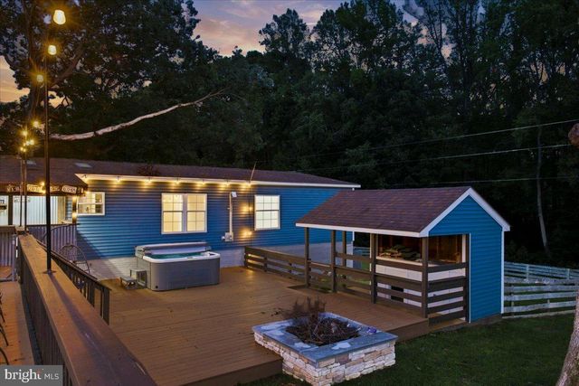 1837 EASTHAM RD, Bumpass, VA 23024
