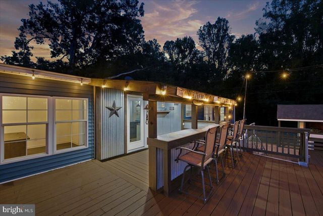 1837 EASTHAM RD, Bumpass, VA 23024