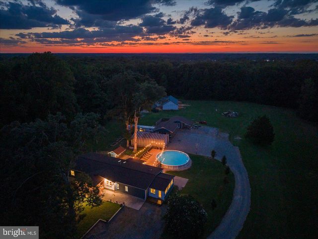 1837 EASTHAM RD, Bumpass, VA 23024