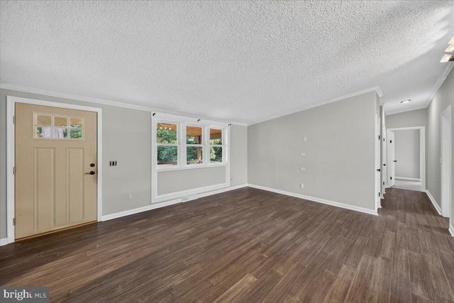 1837 EASTHAM RD, Bumpass, VA 23024