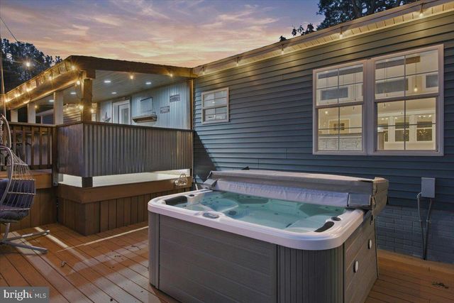 1837 EASTHAM RD, Bumpass, VA 23024