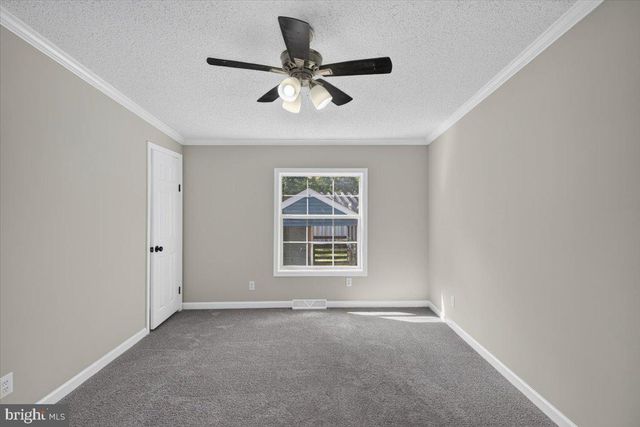 1837 EASTHAM RD, Bumpass, VA 23024