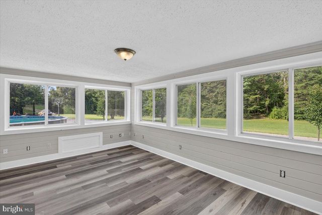 1837 EASTHAM RD, Bumpass, VA 23024