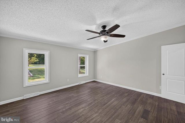 1837 EASTHAM RD, Bumpass, VA 23024