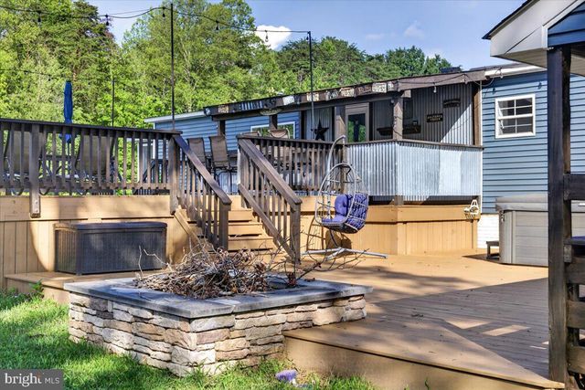 1837 EASTHAM RD, Bumpass, VA 23024