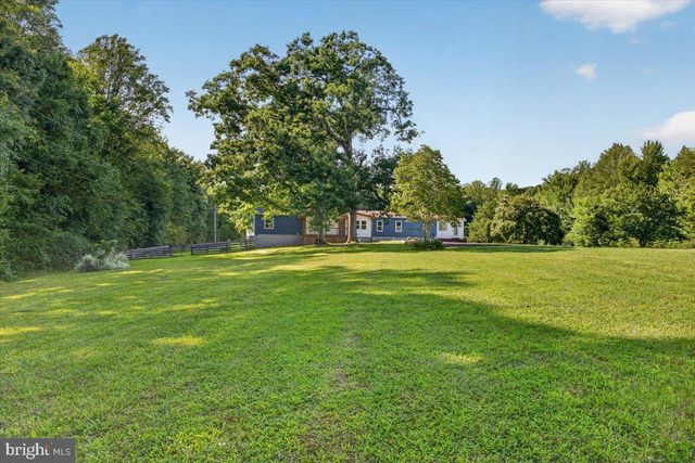 1837 EASTHAM RD, Bumpass, VA 23024