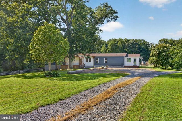 1837 EASTHAM RD, Bumpass, VA 23024