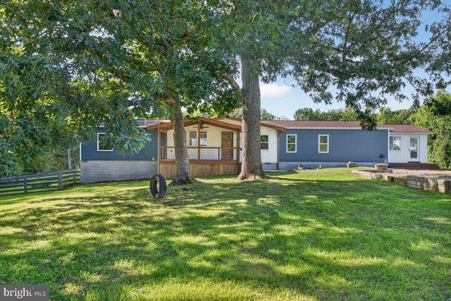 1837 EASTHAM RD, Bumpass, VA 23024