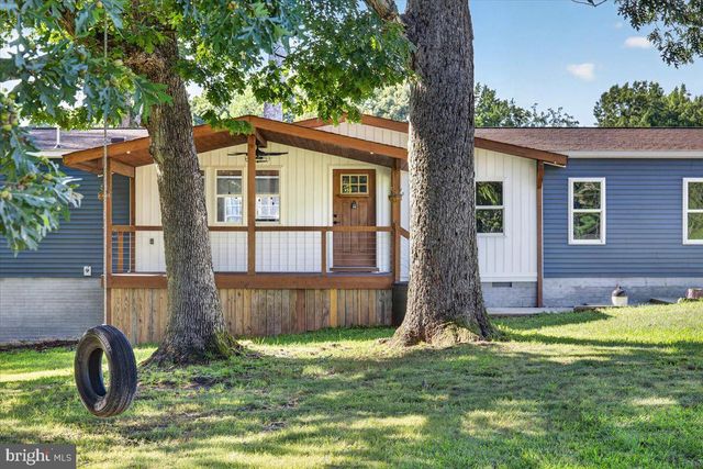 1837 EASTHAM RD, Bumpass, VA 23024