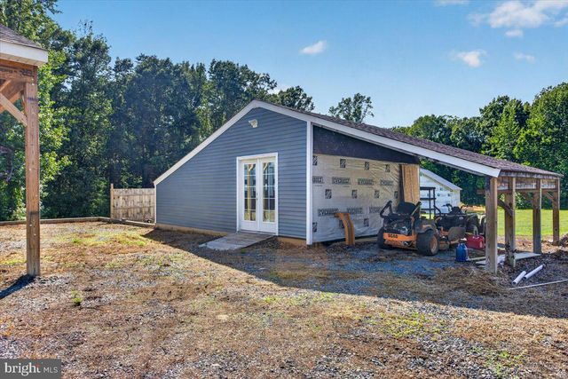1837 EASTHAM RD, Bumpass, VA 23024