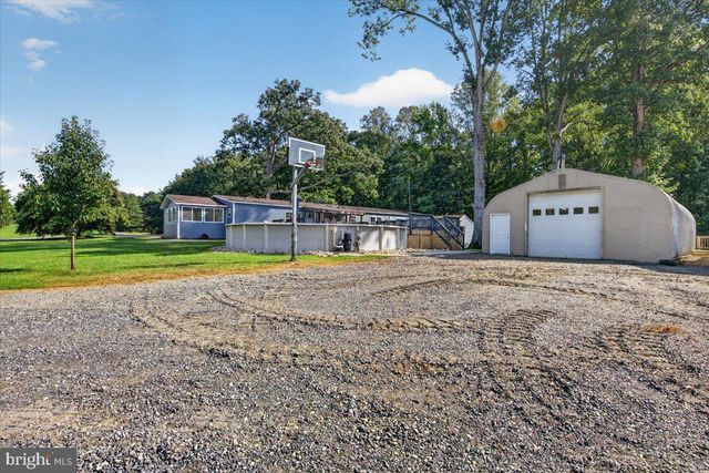 1837 EASTHAM RD, Bumpass, VA 23024
