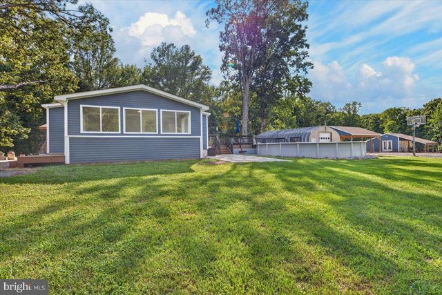 1837 EASTHAM RD, Bumpass, VA 23024