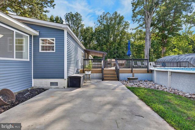1837 EASTHAM RD, Bumpass, VA 23024