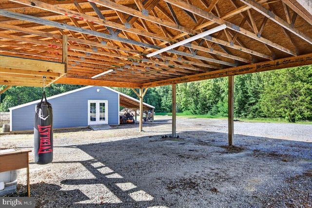 1837 EASTHAM RD, Bumpass, VA 23024