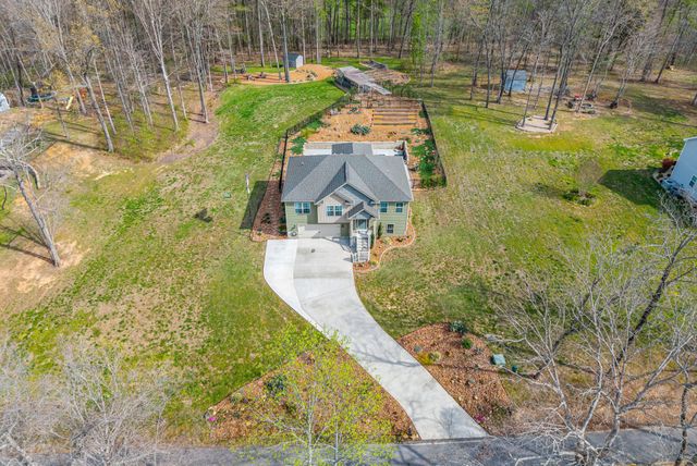 2675 Mockingbird Hill Rd, Palmyra, TN 37142