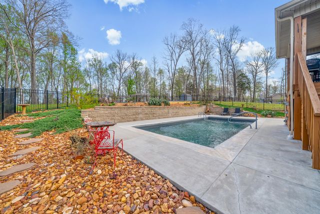 2675 Mockingbird Hill Rd, Palmyra, TN 37142