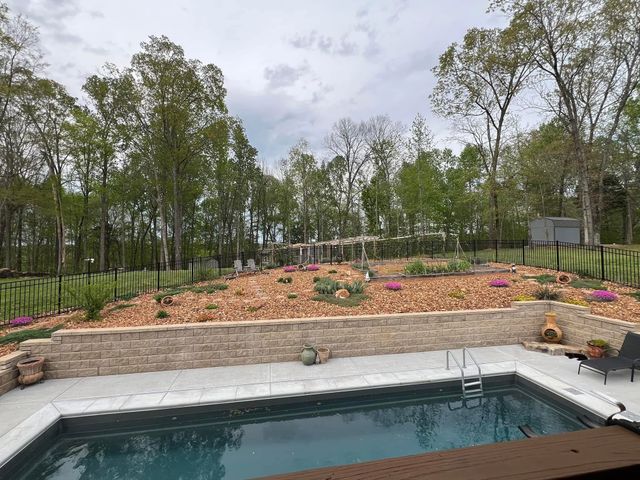 2675 Mockingbird Hill Rd, Palmyra, TN 37142