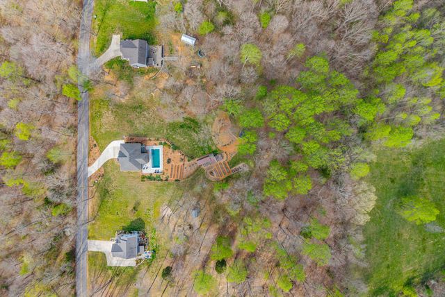 2675 Mockingbird Hill Rd, Palmyra, TN 37142