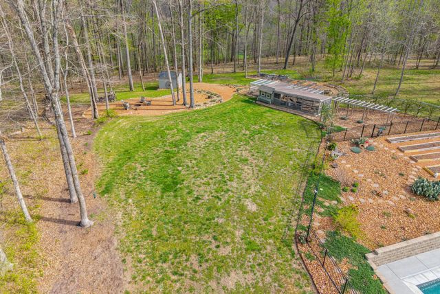 2675 Mockingbird Hill Rd, Palmyra, TN 37142