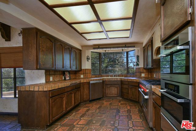 24926 Jim Bridger Road, Hidden Hills, CA 91302