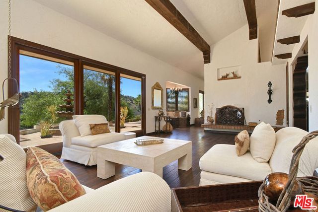 24926 Jim Bridger Road, Hidden Hills, CA 91302