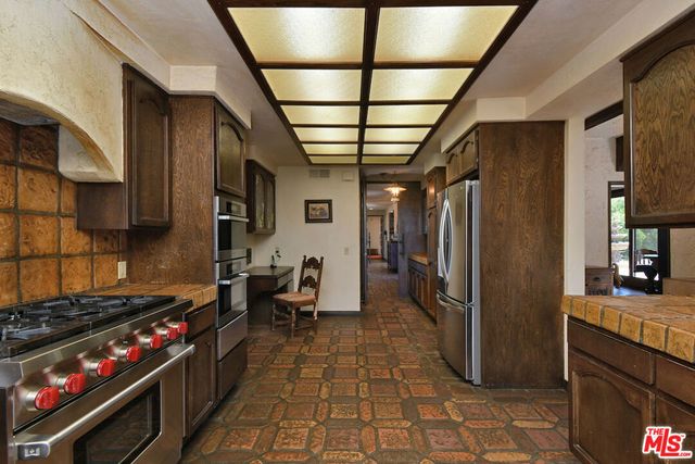 24926 Jim Bridger Road, Hidden Hills, CA 91302