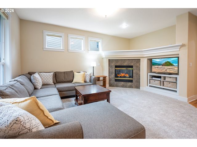 6216 Sw CHESTNUT Dr, Corvallis, OR 97333
