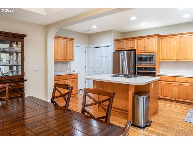 6216 Sw CHESTNUT Dr, Corvallis, OR 97333