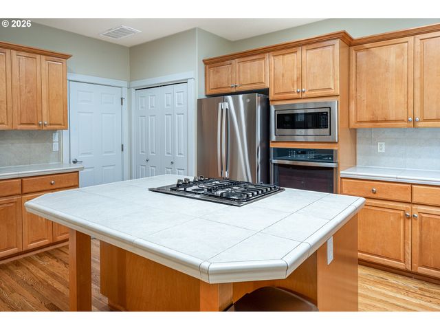 6216 Sw CHESTNUT Dr, Corvallis, OR 97333