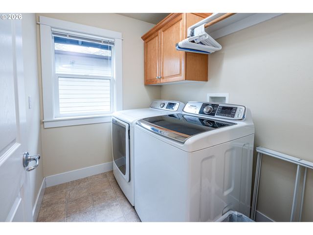 6216 Sw CHESTNUT Dr, Corvallis, OR 97333