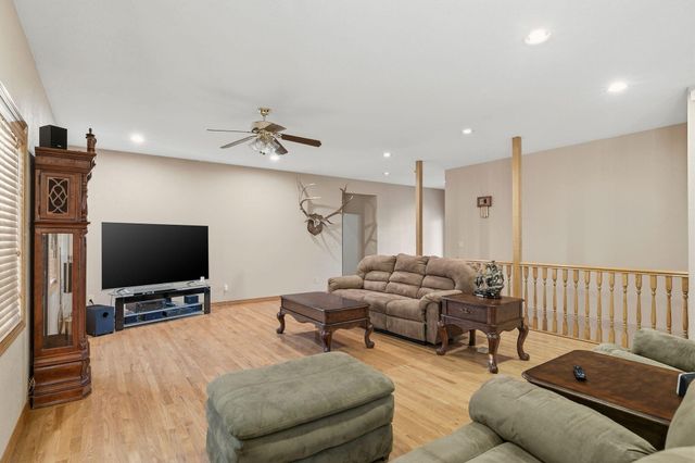 2130 Carlton Road, Hollister, MO 65672