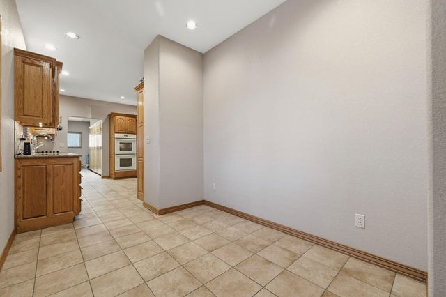 2130 Carlton Road, Hollister, MO 65672