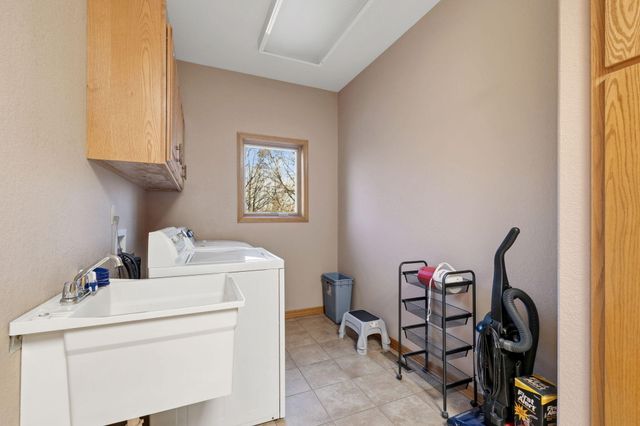 2130 Carlton Road, Hollister, MO 65672