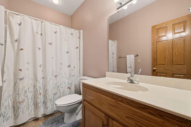 2130 Carlton Road, Hollister, MO 65672