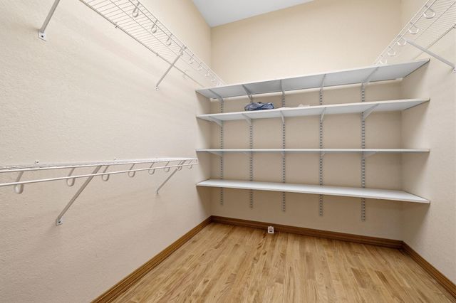 2130 Carlton Road, Hollister, MO 65672