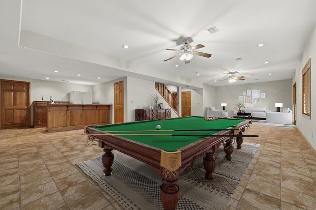 2130 Carlton Road, Hollister, MO 65672