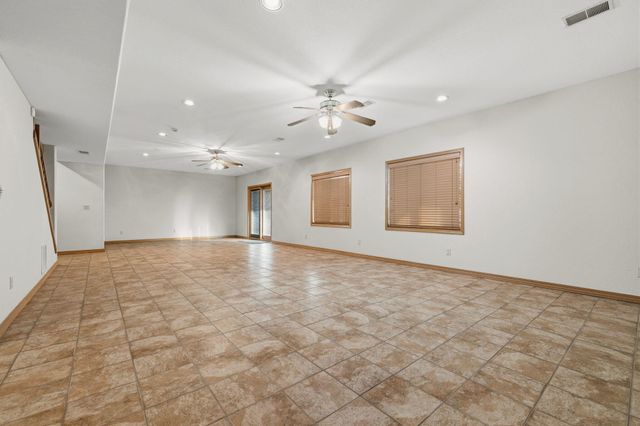 2130 Carlton Road, Hollister, MO 65672