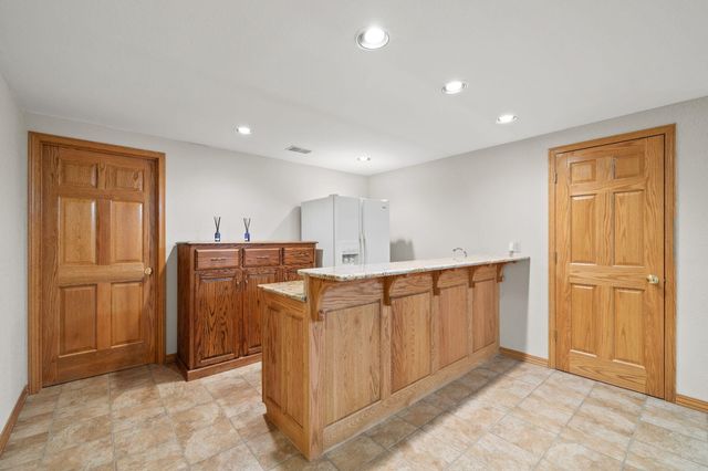 2130 Carlton Road, Hollister, MO 65672