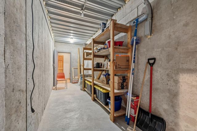 2130 Carlton Road, Hollister, MO 65672