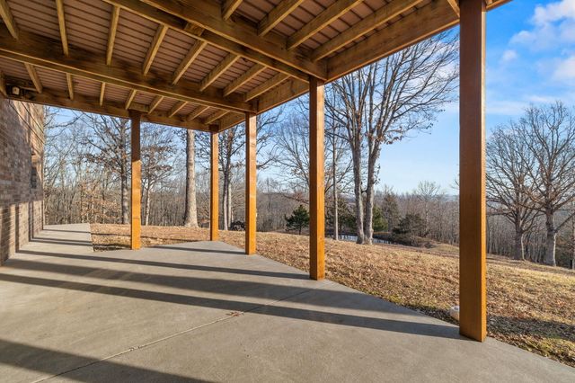 2130 Carlton Road, Hollister, MO 65672