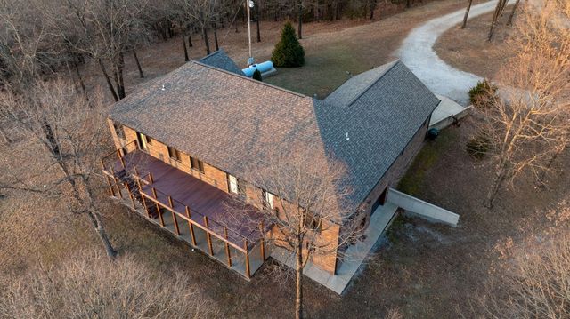 2130 Carlton Road, Hollister, MO 65672