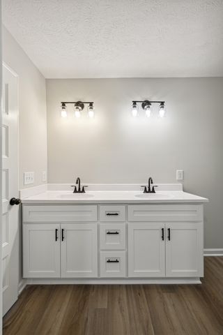 1506 Ellie Claire Way, Lewisburg, TN 37091