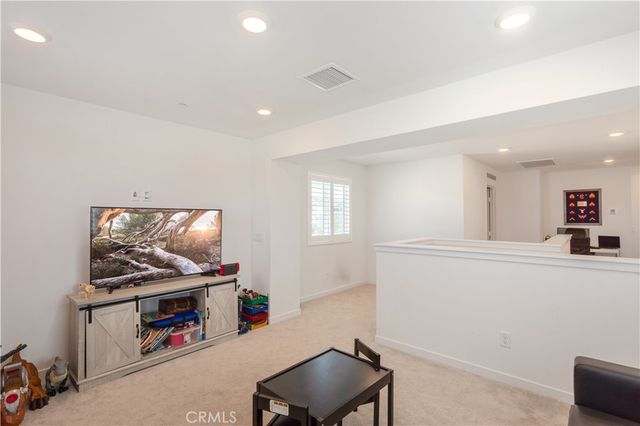 34438 Coconut Circle, Winchester, CA 92596