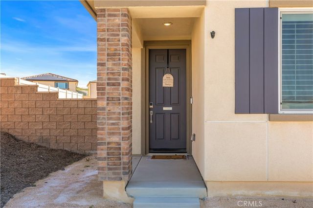 34438 Coconut Circle, Winchester, CA 92596