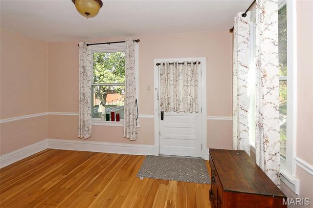 5512 Columbia Avenue, St Louis, MO 63139