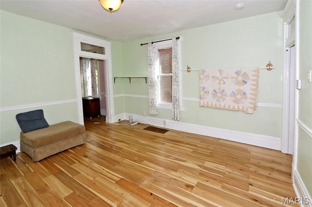 5512 Columbia Avenue, St Louis, MO 63139