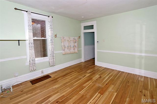 5512 Columbia Avenue, St Louis, MO 63139