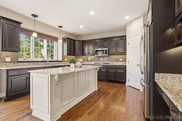 2308 Hancock Court, Naperville, IL 60564